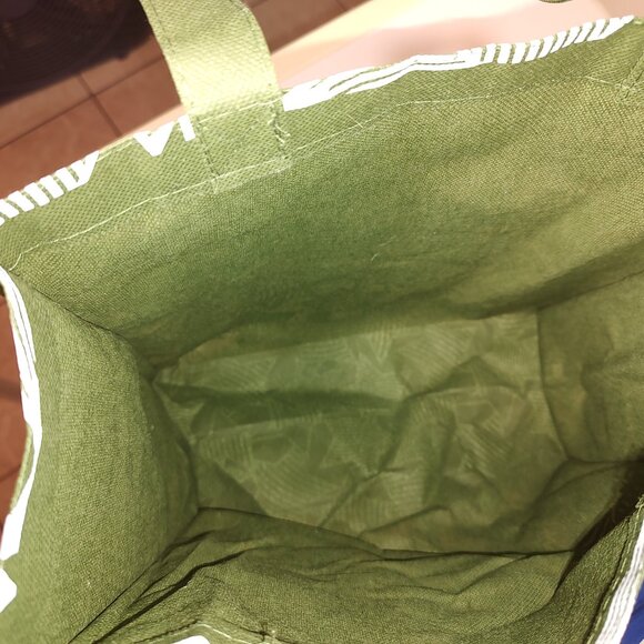 SCENTSY Green Tote Bag 12" x 12" as is - Picture 5 of 6